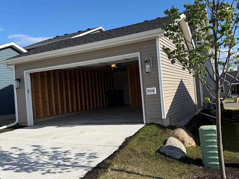 9240 Gentle Feather Rd — Photo 27