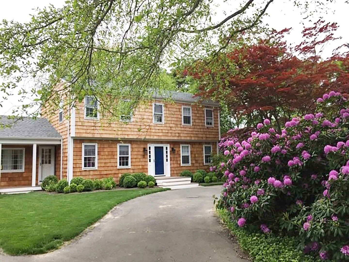 Renovated East Hampton Village Home — Photo 1
