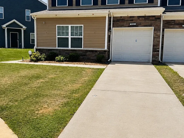 6438 Revolutionary Trl — Photo 1
