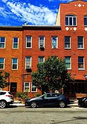 29 Greenpoint Avenue in Greenpoint