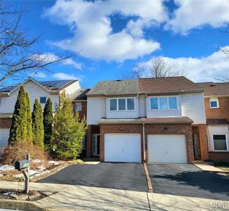 1652 Jackson St, Whitehall, PA, 18052