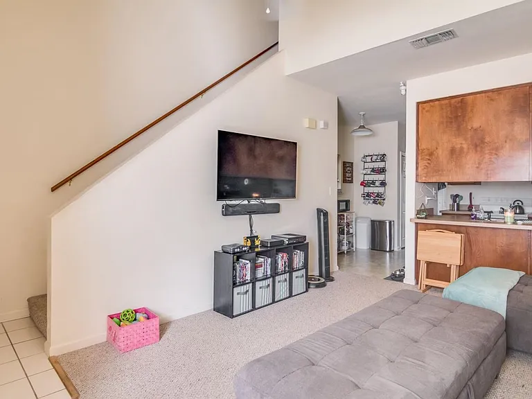 1816 Seay Ct — Photo 3