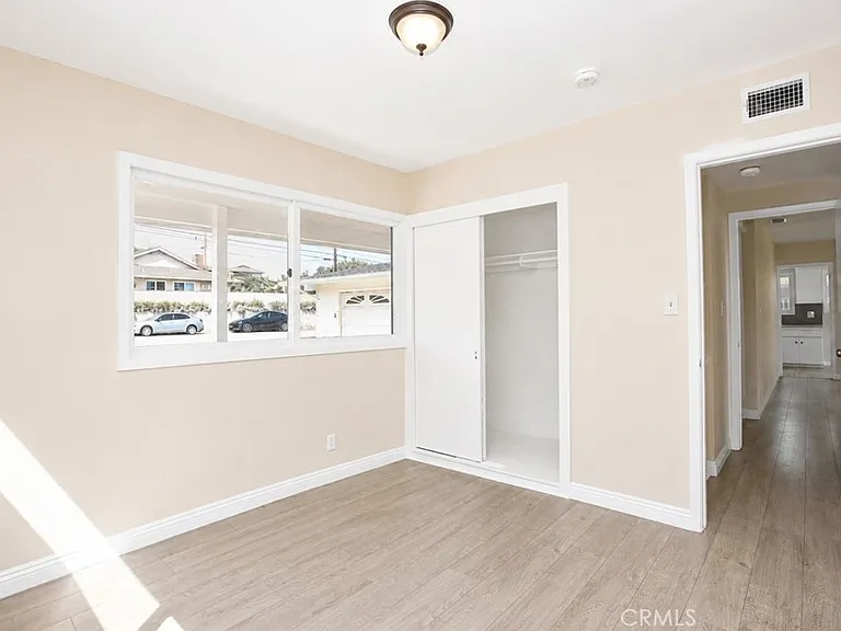 1290 Brightwood St — Photo 9