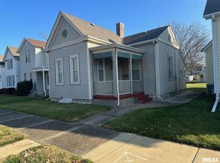 613 S 14th St, Quincy, IL 62301