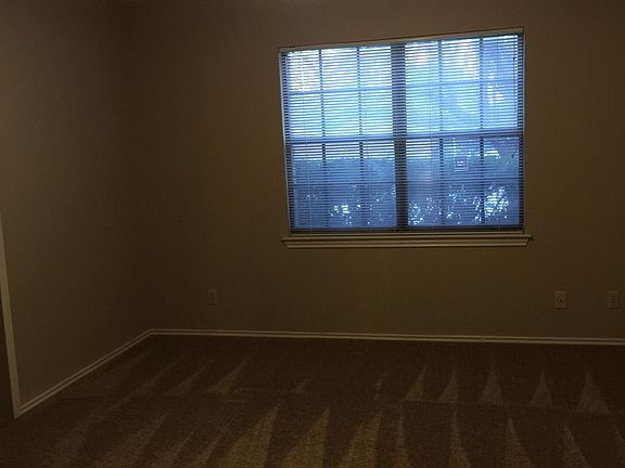 3rd image of 5215 Canyon Creek Dr