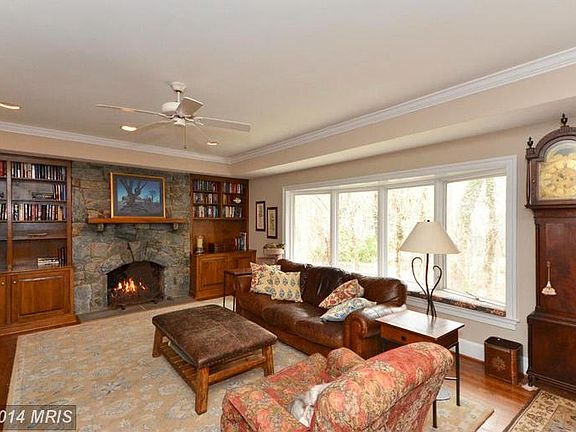 4th image of 3606 N Peary St