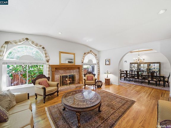 4th image of 2426 Heritage Oaks Dr