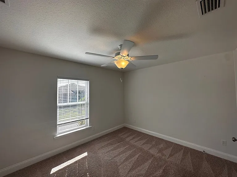 2918 Fontana St — Photo 10
