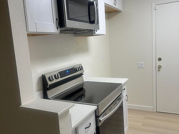 3rd image of 4044 E CARSON Road