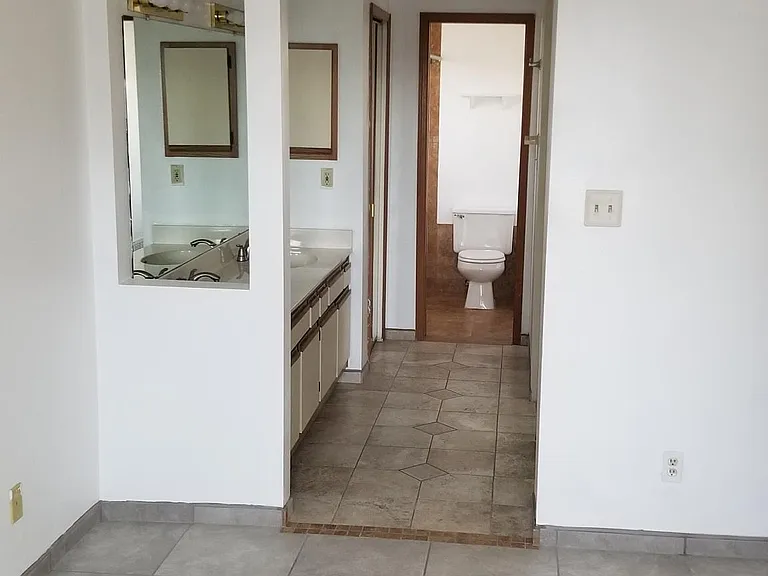 835 Country Club Dr SE #2A — Photo 12