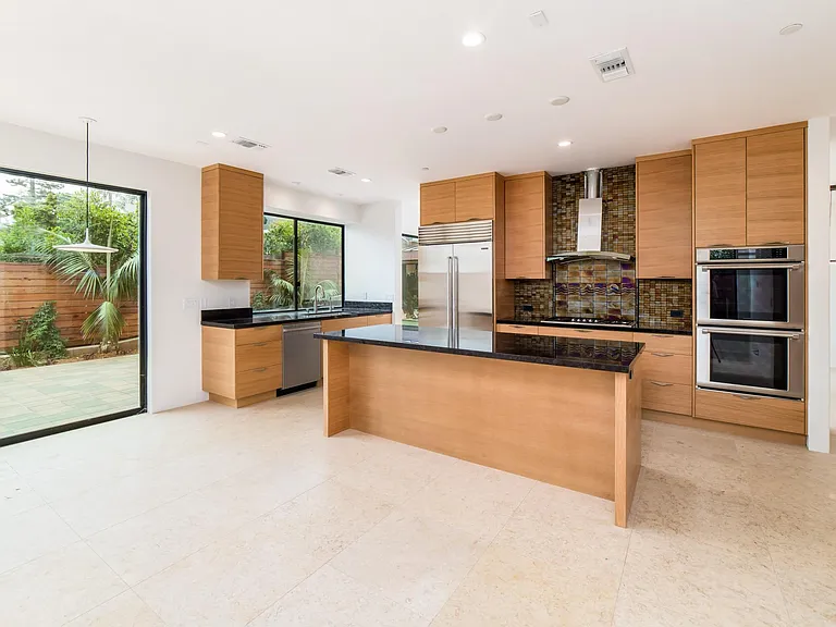 157 W Leucadia Blvd — Photo 20