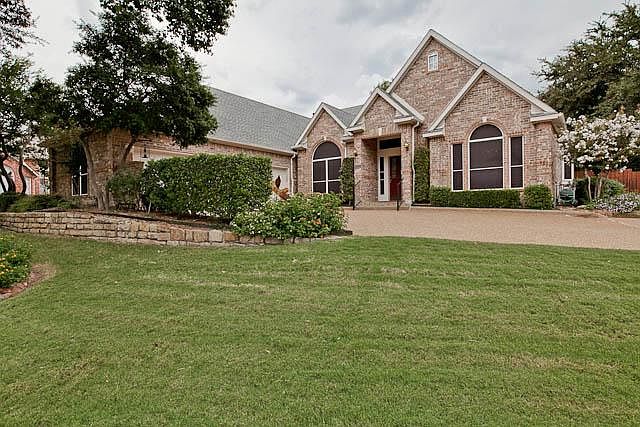 1st image of 2811 Creek Bend Dr