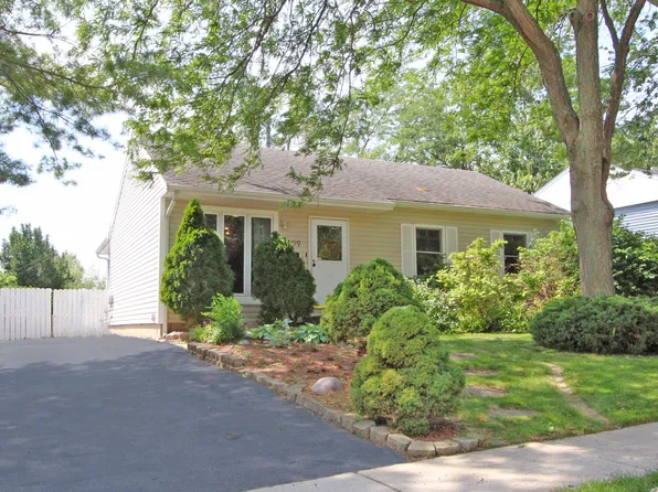 409 E Montana Ave, Glendale Heights, IL 60139