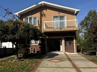701 Woodrow Rd, Staten Island, NY 10312