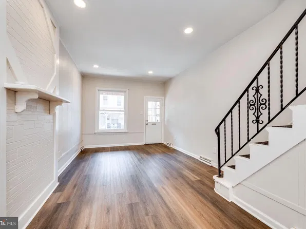 1143 Locust St, Reading, PA 19604