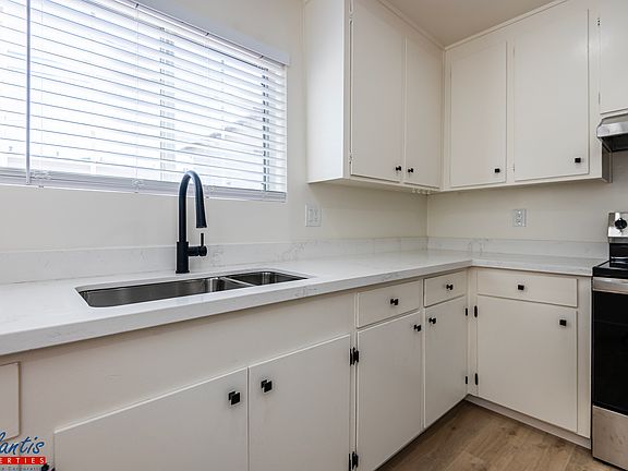 5th image of 149 Adler Ave APT 2