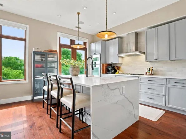 308 N 2nd St, Philadelphia, PA 19123