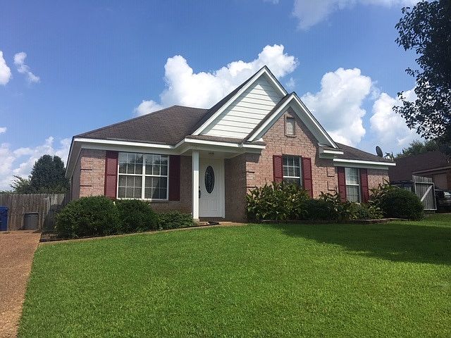 1st image of 360 Village Dr