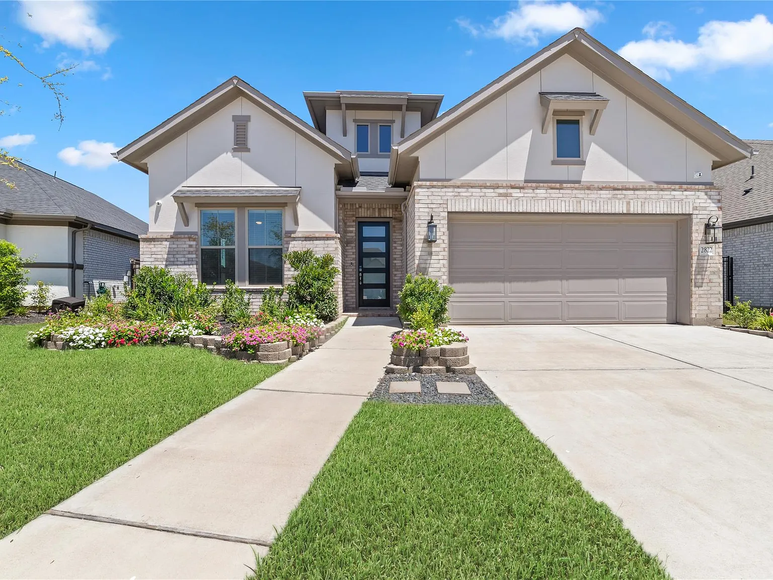 4 bed, 3.5 bath, 3031 sqft, $3,900 — Photo 1
