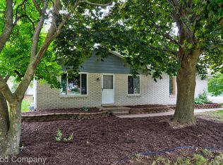 47051 Burton Dr, Shelby Township, MI 48317