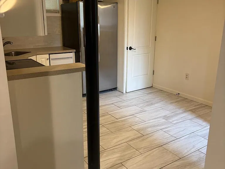 2435 Welsh Dr — Photo 10