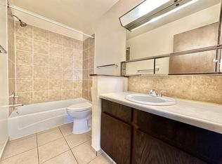 1814 Greenway Cross #2, Madison, WI 53713