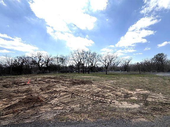 4th image of 232 E Prospect St