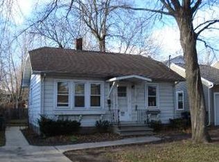 1312 S Van Buren St, Green Bay, WI 54301
