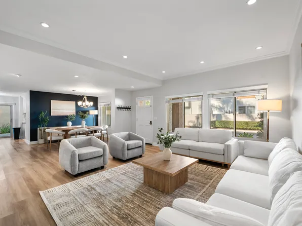 478 E Yale Loop #16, Irvine, CA 92614