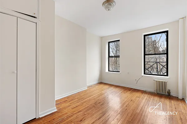 Rented by The Agency | media 3