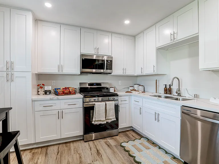 Stonewood Apartments Homes — Photo 11