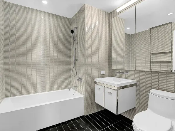 252 South Street image 17 of 61