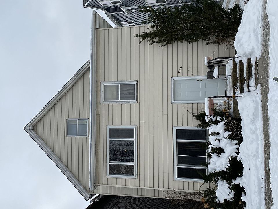 1st image of 2254 N Maplewood Ave