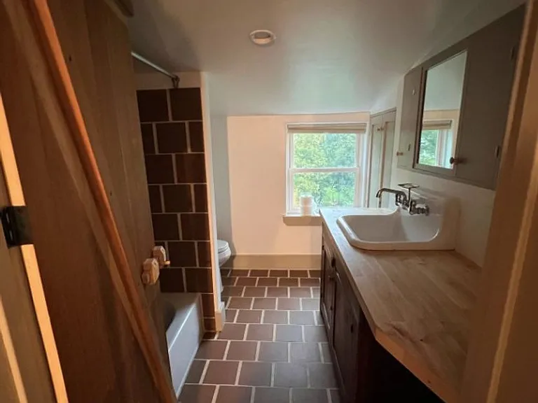 898 Menges Mills Rd — Photo 4