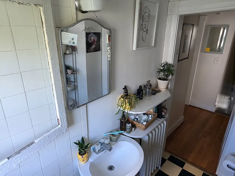 417 Maple Ave #2 — Photo 6