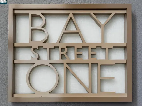 1508 Brunswig Ln, Emeryville, CA 94608