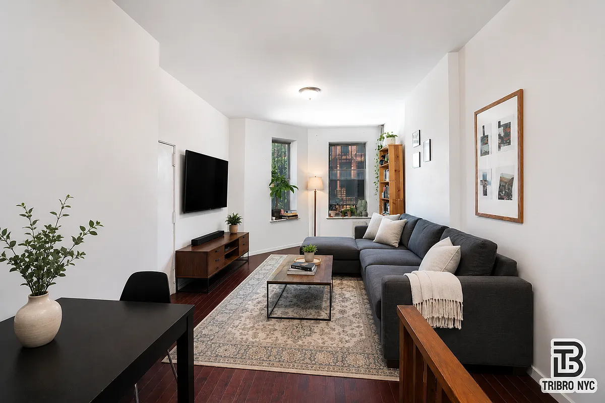 Building Photo - 455 Jefferson Ave #1R