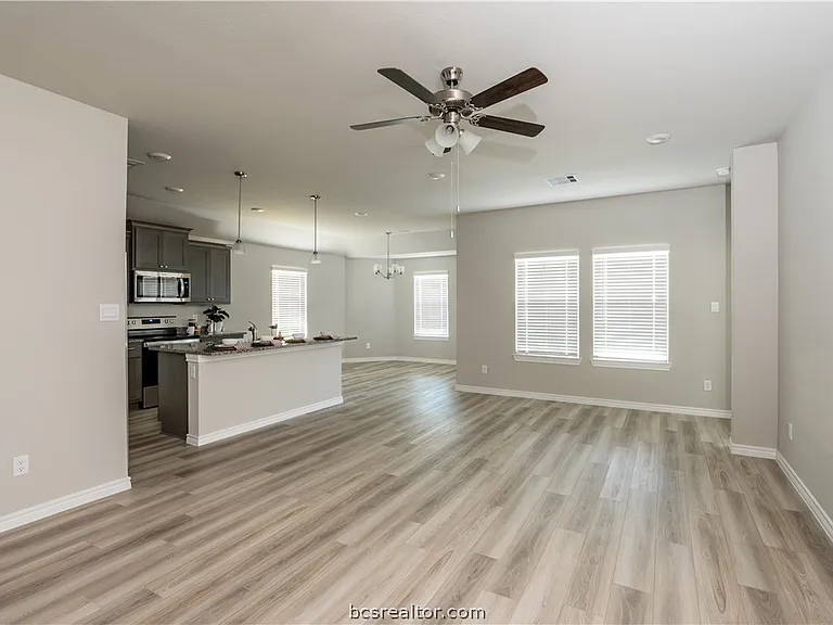2159 Chief St — Photo 3