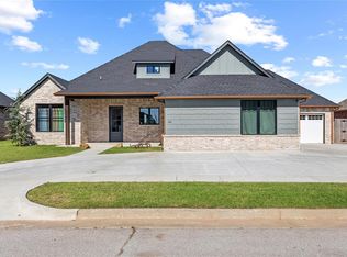 201 Carlow Way, Yukon, OK 73099