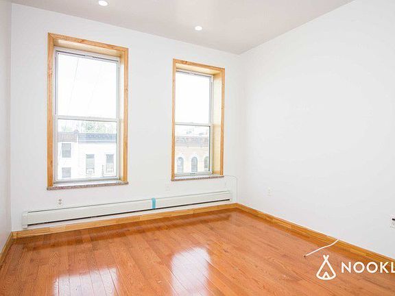 3rd image of 240 Irving Ave APT 4R