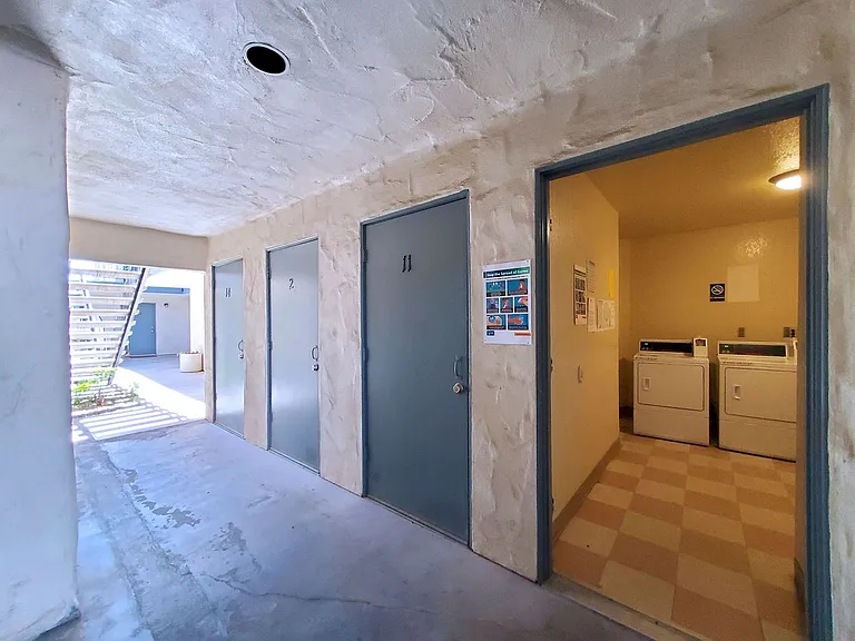 733 B St — Photo 14