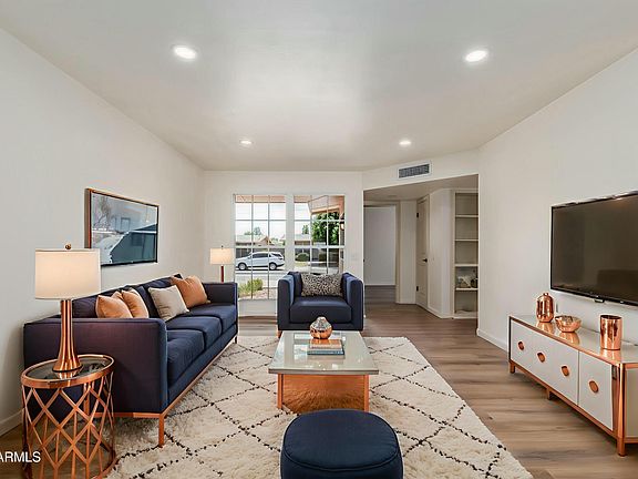 2nd image of 10554 W GRANADA Drive