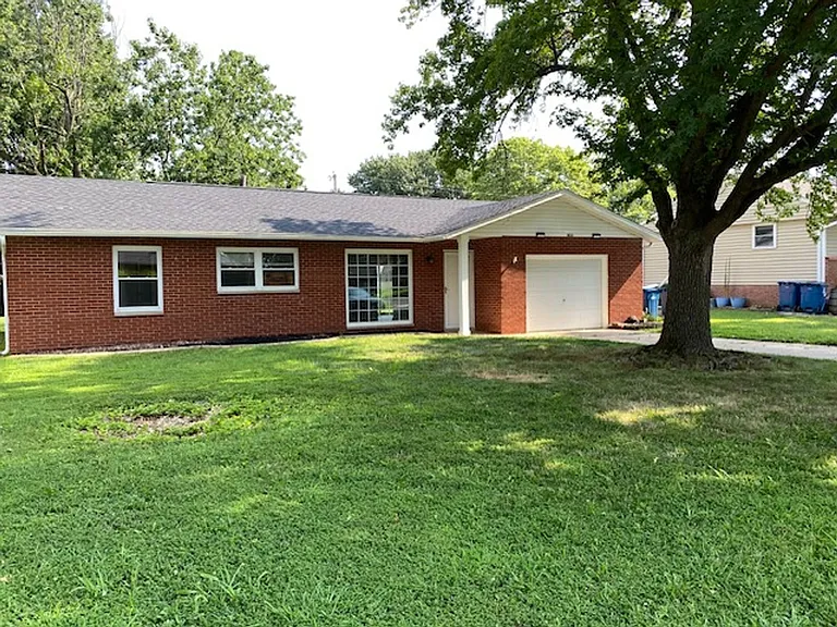 1633 Vfw Rd — Photo 10