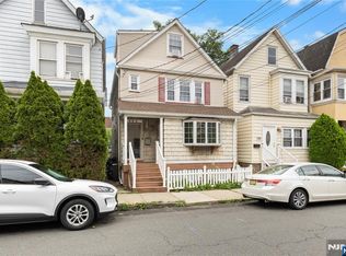 202 Windsor St, Kearny, NJ 07032
