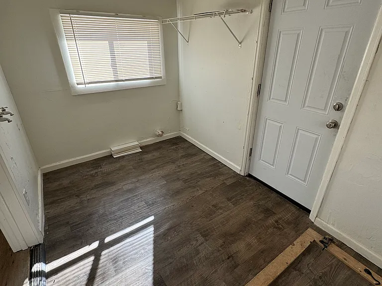 312 Peach Ave — Photo 16
