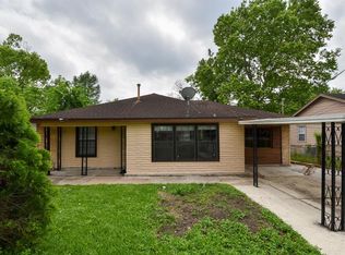 954 Oakstone St, Houston, TX 77015