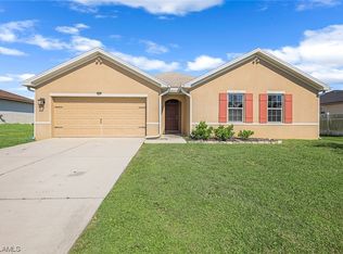 1817 SW 4th Ave, Cape Coral, FL 33991