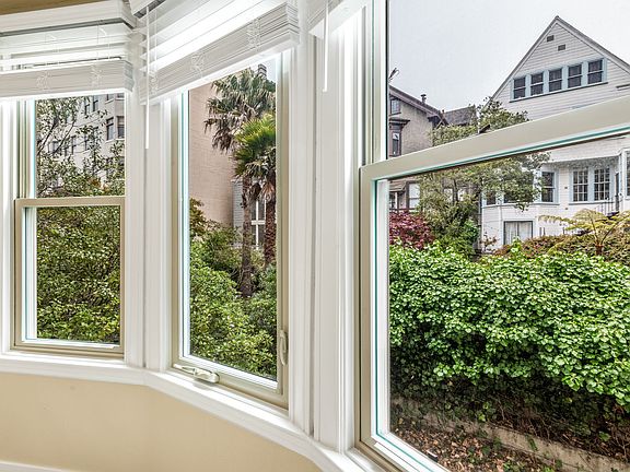 2nd image of 1835 Vallejo St #206