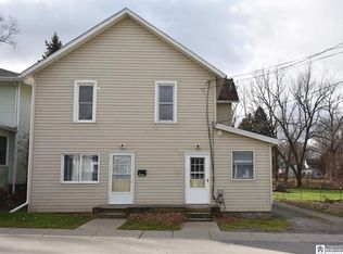 12 Franklin St, Westfield, NY 14787