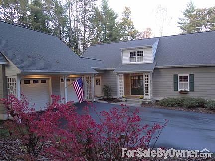 Blue Ridge Foothills Cottage...
						:
						a comfortable home with lots of natural light and beautiful views.